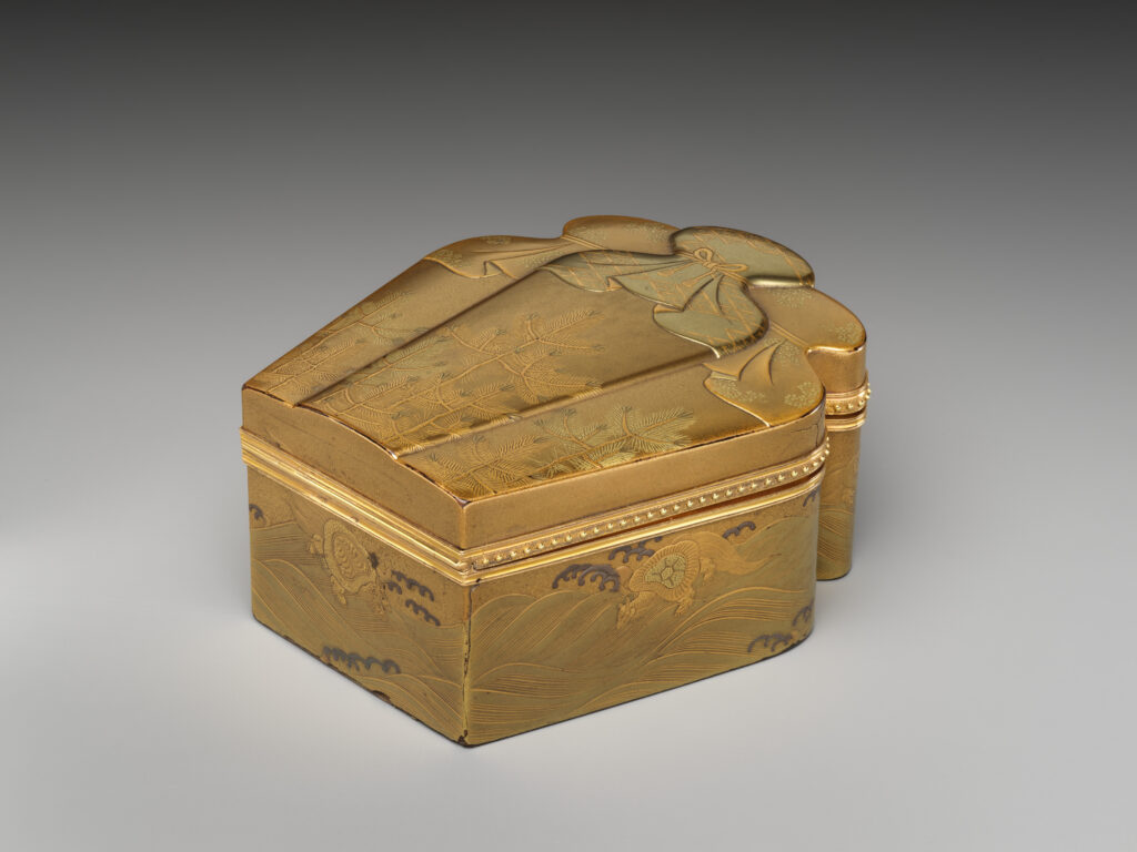Japanese lacquer incense box shaped as three overlapping jars with gilded French mounts added in Paris